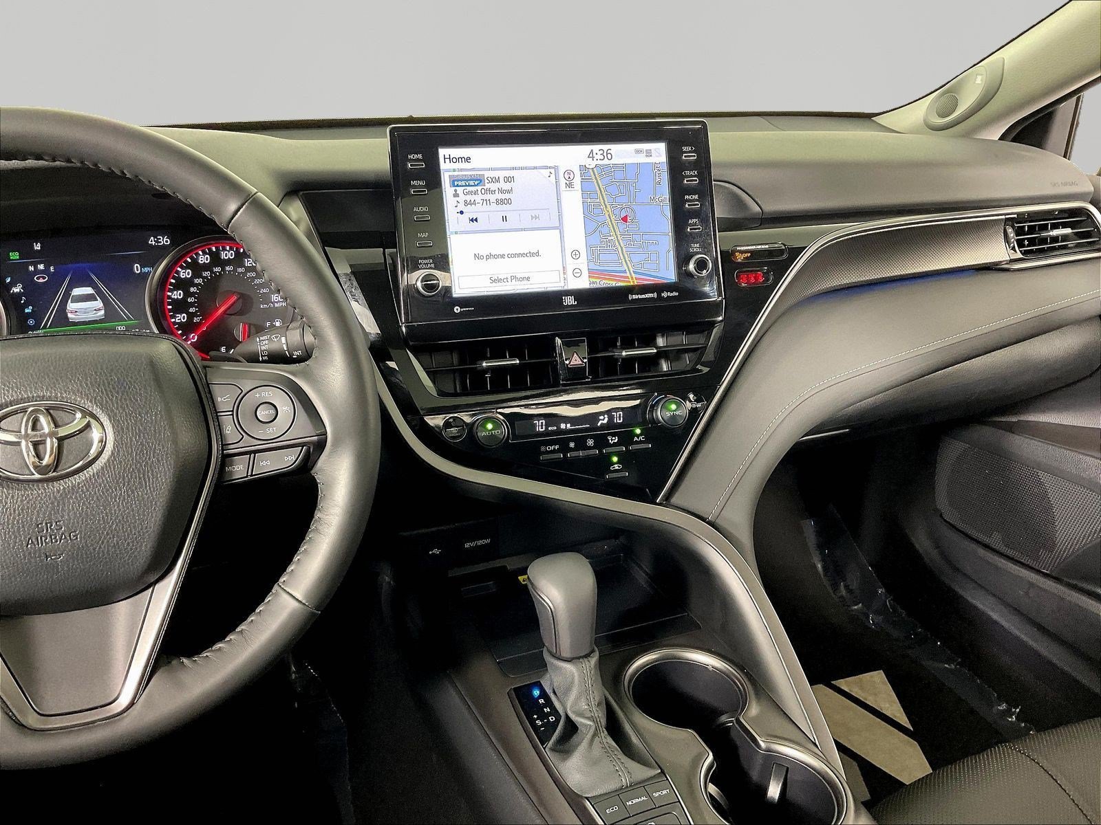 Used 2024 Toyota Camry XSE w/ Navigation Package FWD image 9