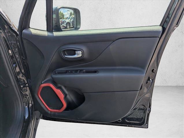 Used 2023 Jeep Renegade Trailhawk AWD/4WD image 26