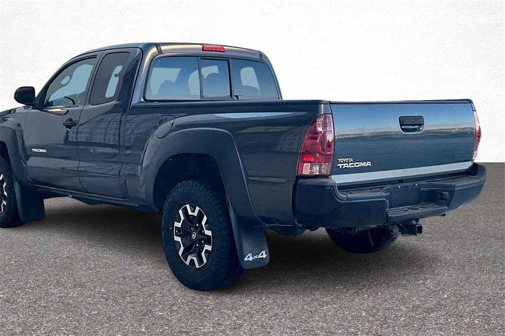 Used 2015 Toyota Tacoma 4x4 Access Cab image 4