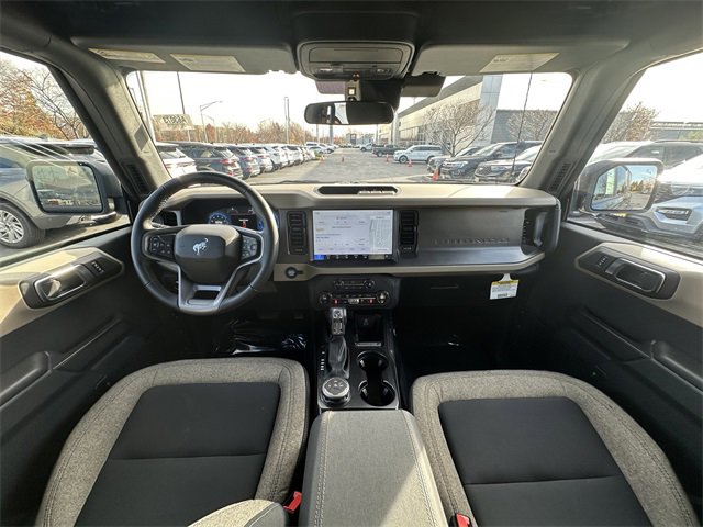 Certified 2025 Ford Bronco Big Bend image 3