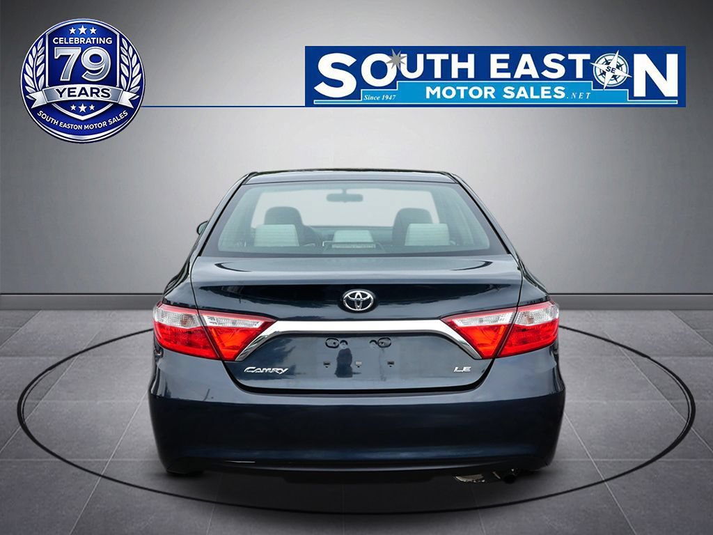 Used 2015 Toyota Camry LE FWD image 4