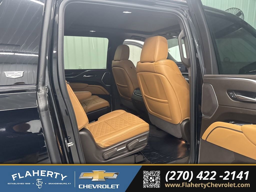 Used 2024 Cadillac Escalade ESV Sport w/ Touring Package image 15