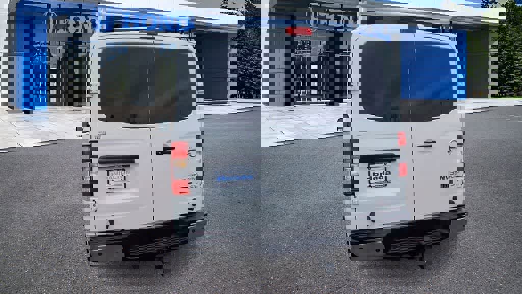 Used 2016 Nissan NV 3500 SV w/ SV Technology Package image 7