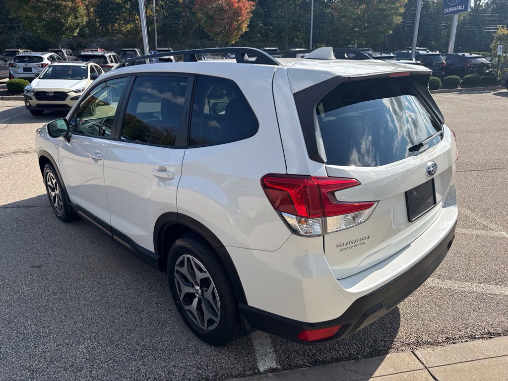 Used 2023 Subaru Forester Premium AWD/4WD image 4