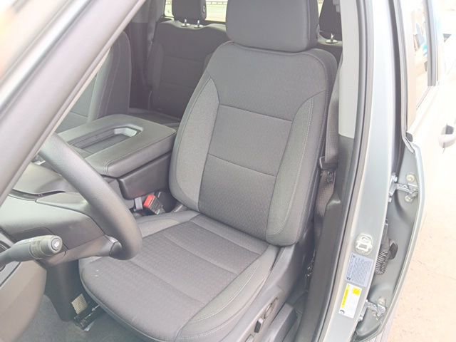 Used 2025 Chevrolet Silverado 2500 Custom w/ Custom Value Package image 23