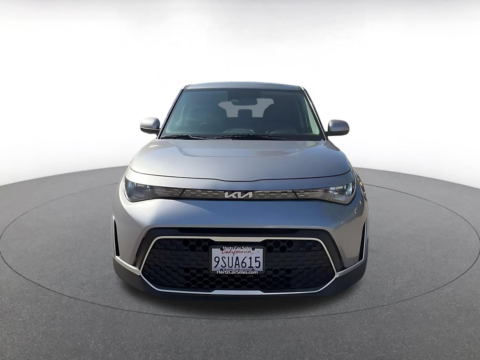 Used 2025 Kia Soul LX w/ LX Technology Package FWD image 4