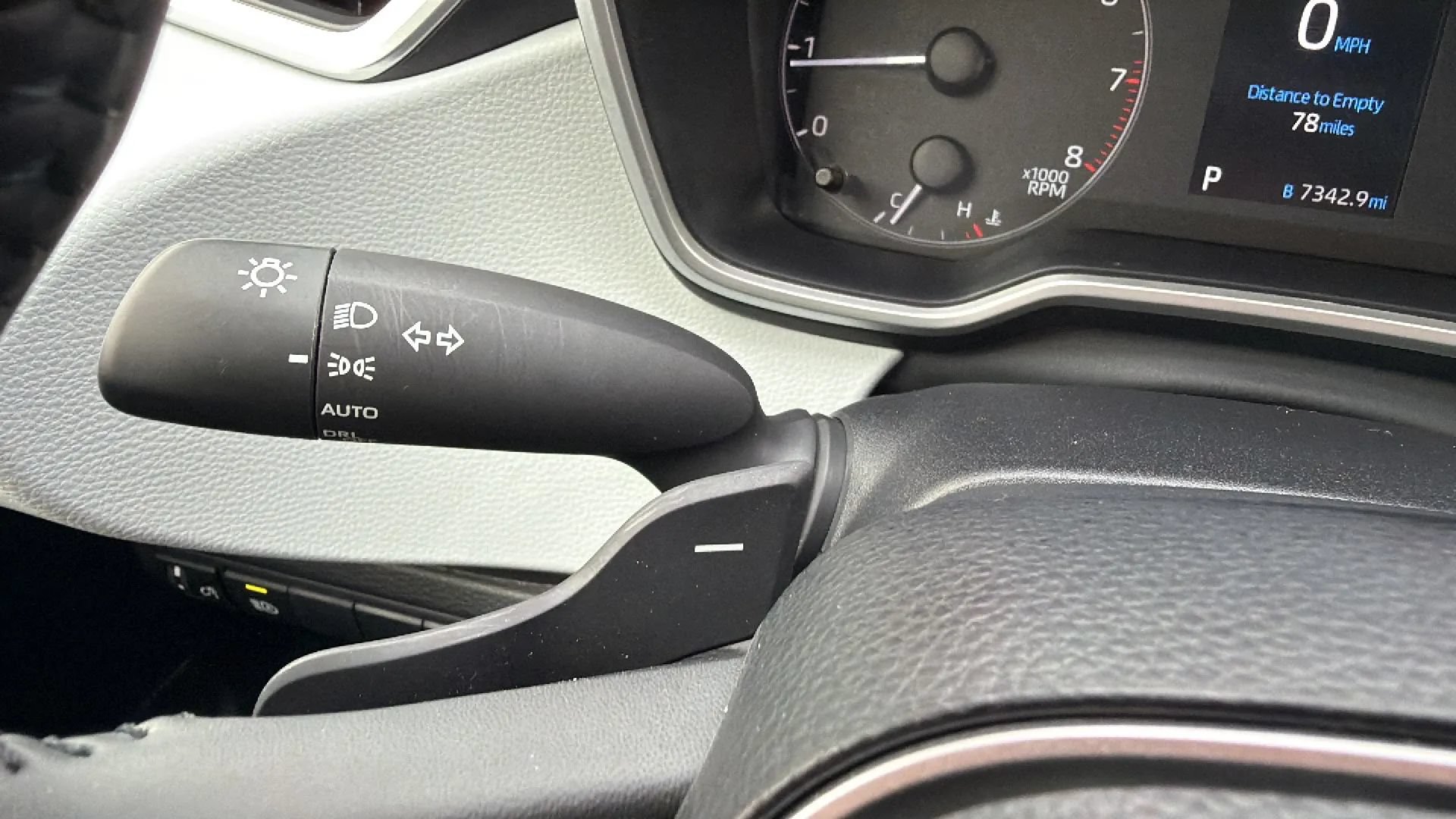 Used 2023 Toyota Corolla SE FWD image 14