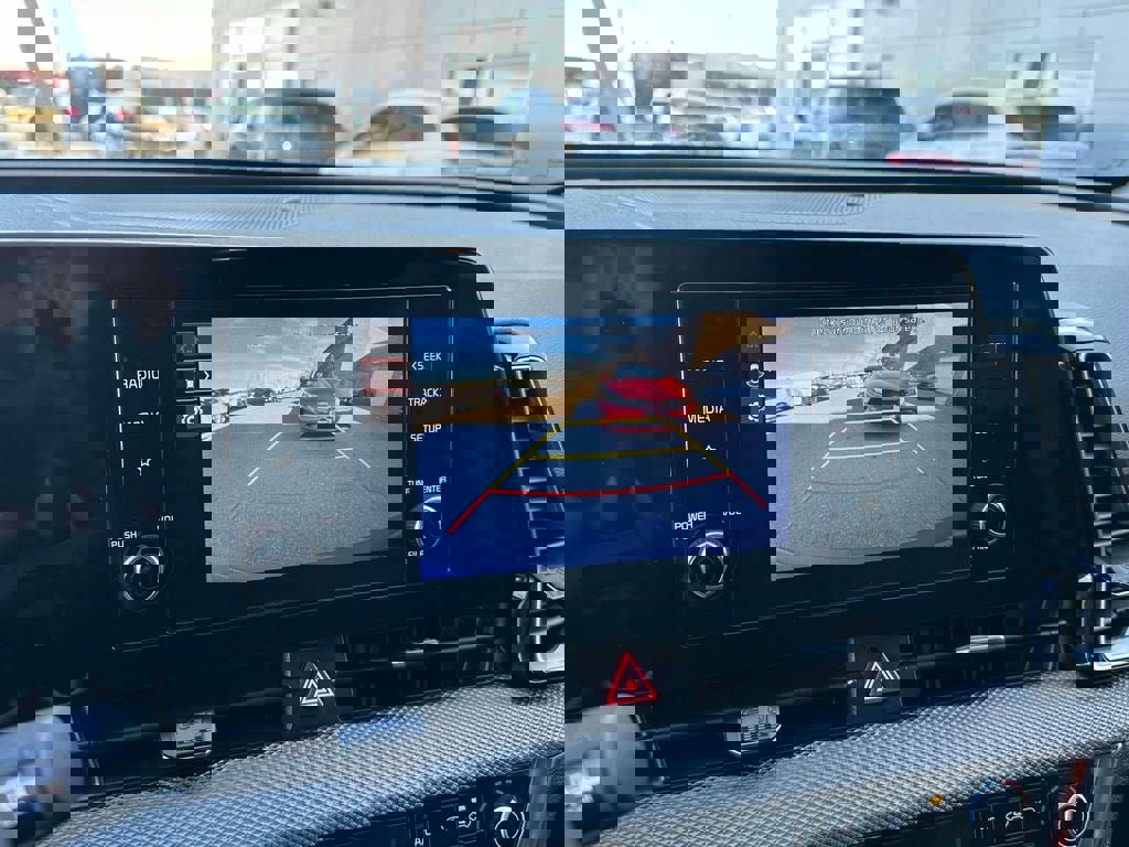 Used 2023 Kia Sportage LX image 27