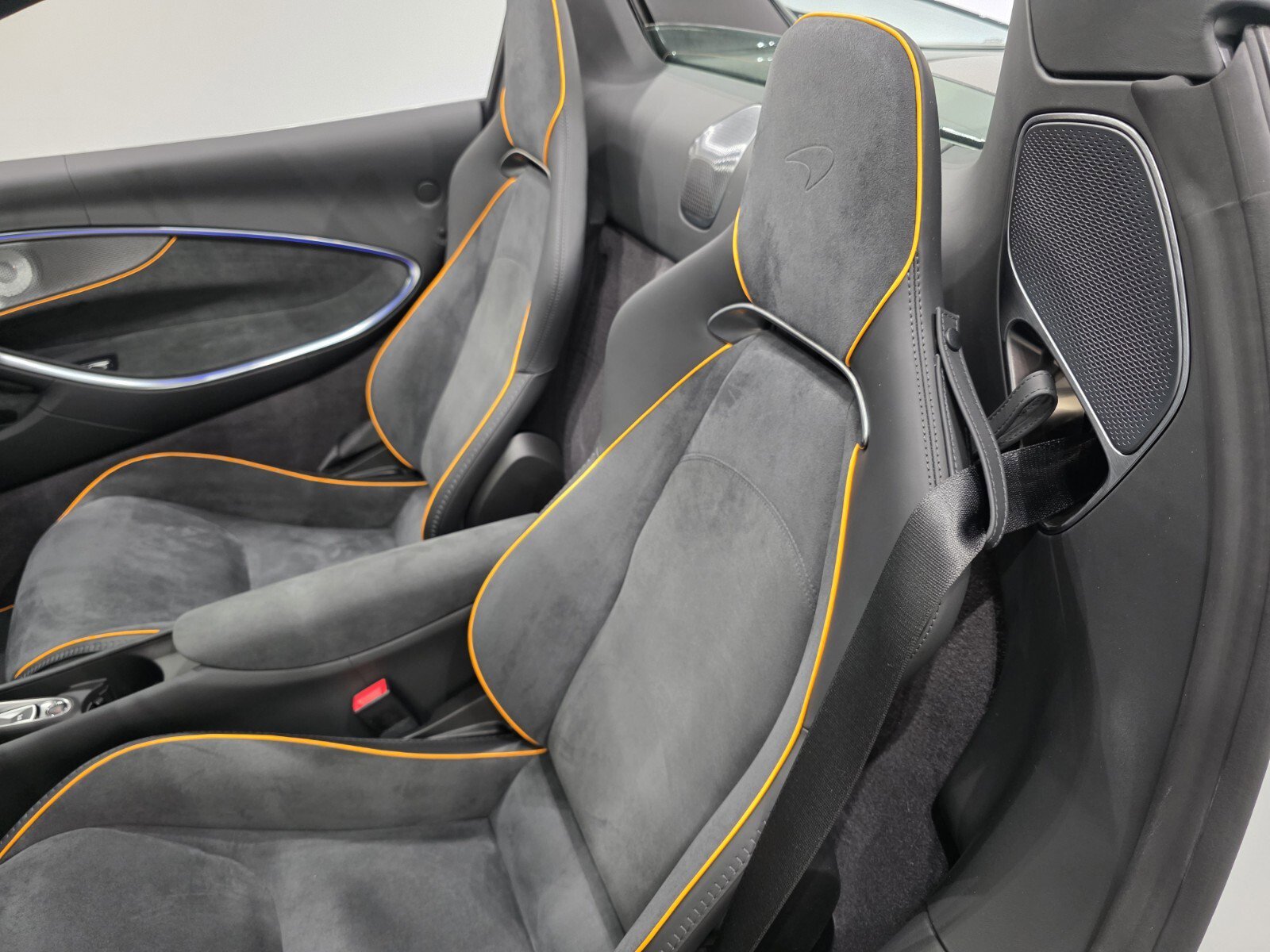 New 2026 McLaren Artura Spider image 8