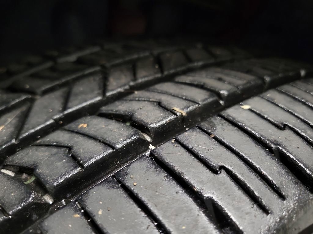 Used 2013 Ford Edge SEL image 12