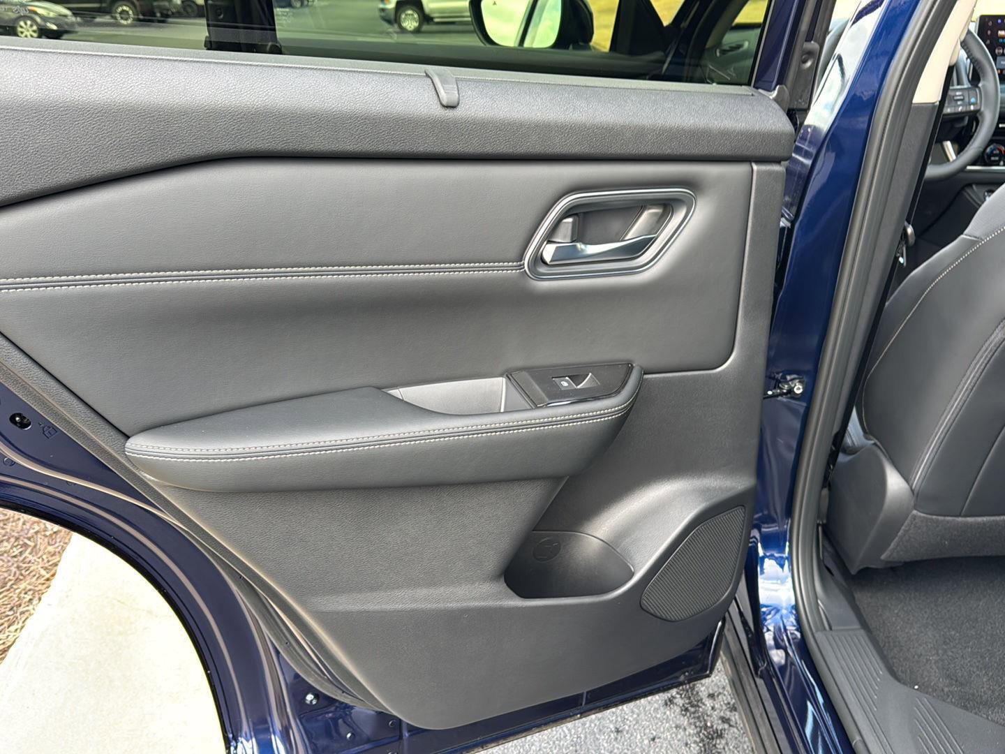 New 2026 Nissan Rogue Platinum w/ Platinum Premium Package image 15