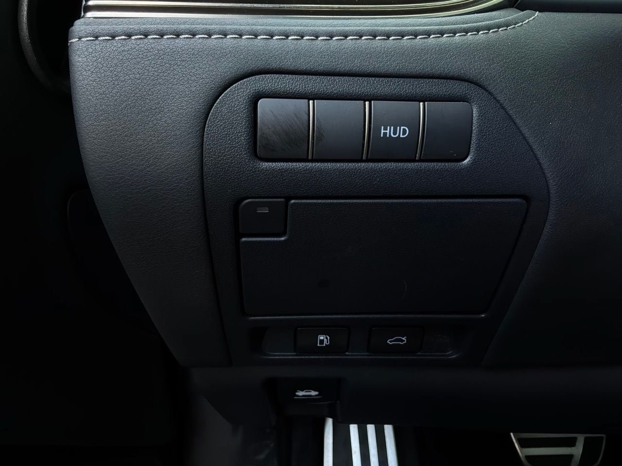 Used 2023 Lexus LS 500 F Sport w/ Cold Weather Package (CK) RWD image 30