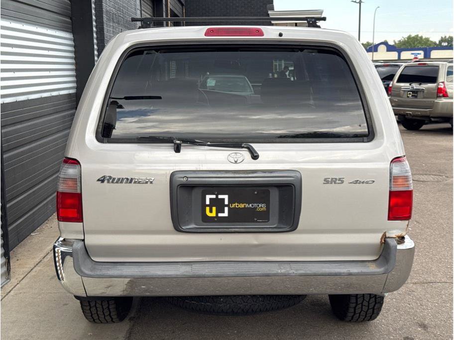 Used 2000 Toyota 4Runner SR5 image 9