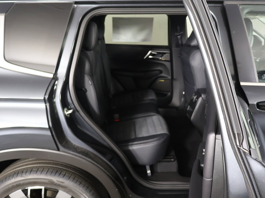 New 2026 Mitsubishi Outlander SE FWD image 35