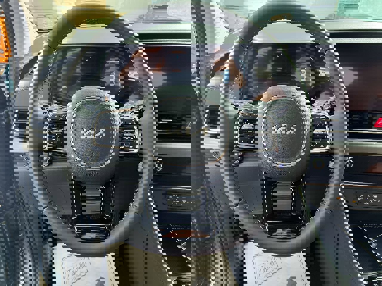New 2026 Kia Carnival SX Prestige image 17
