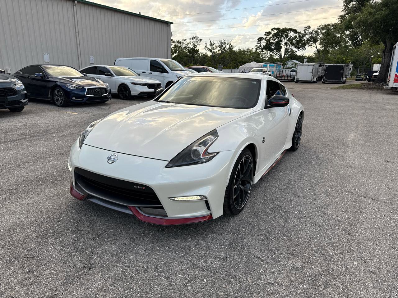 Used 2017 Nissan 370Z NISMO image 58