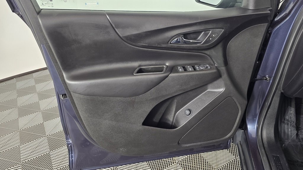 Used 2018 Chevrolet Equinox LT image 14