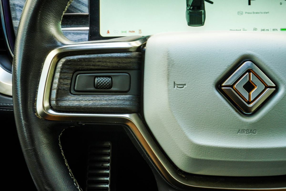 Used 2022 Rivian R1T Adventure AWD/4WD image 30