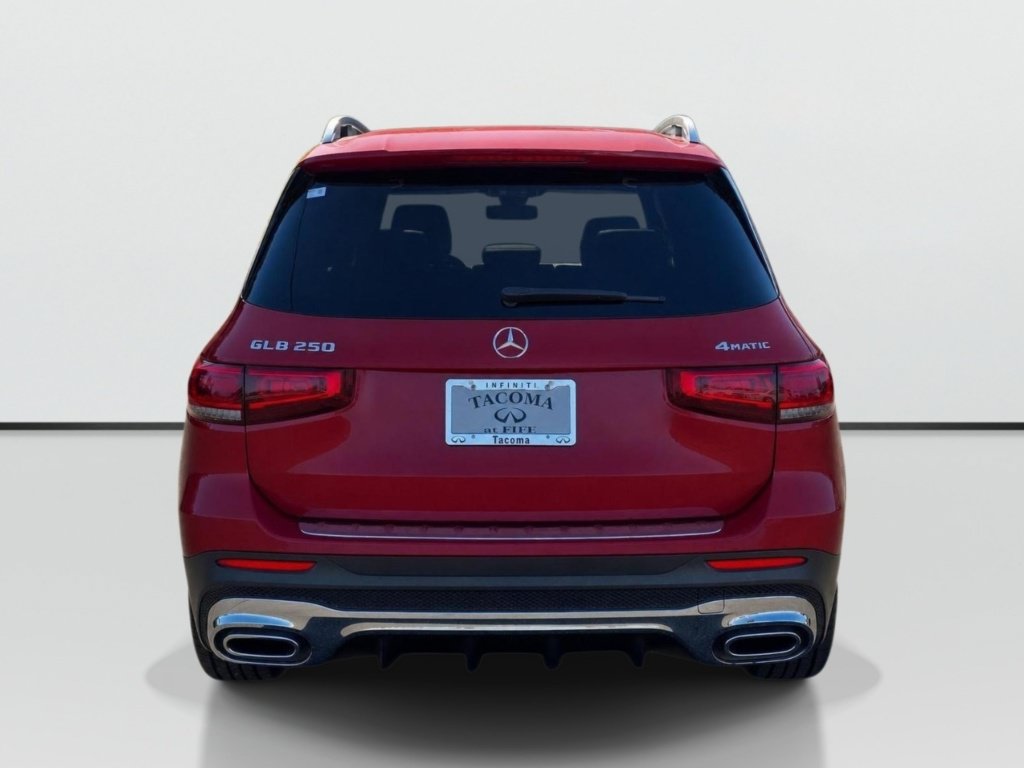 Used 2022 Mercedes-Benz GLB 250 4MATIC image 4