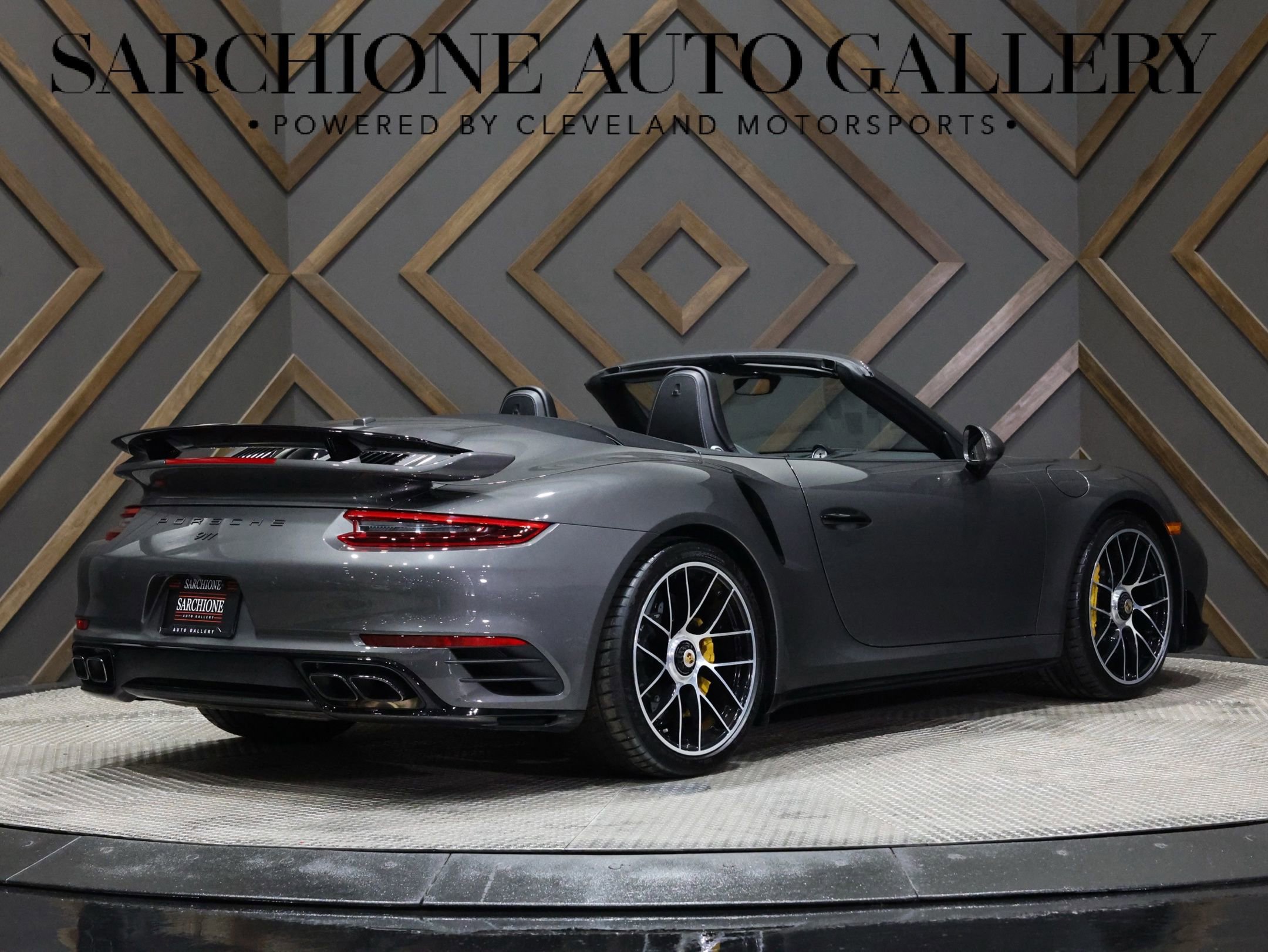 Used 2019 Porsche 911 Turbo S image 3