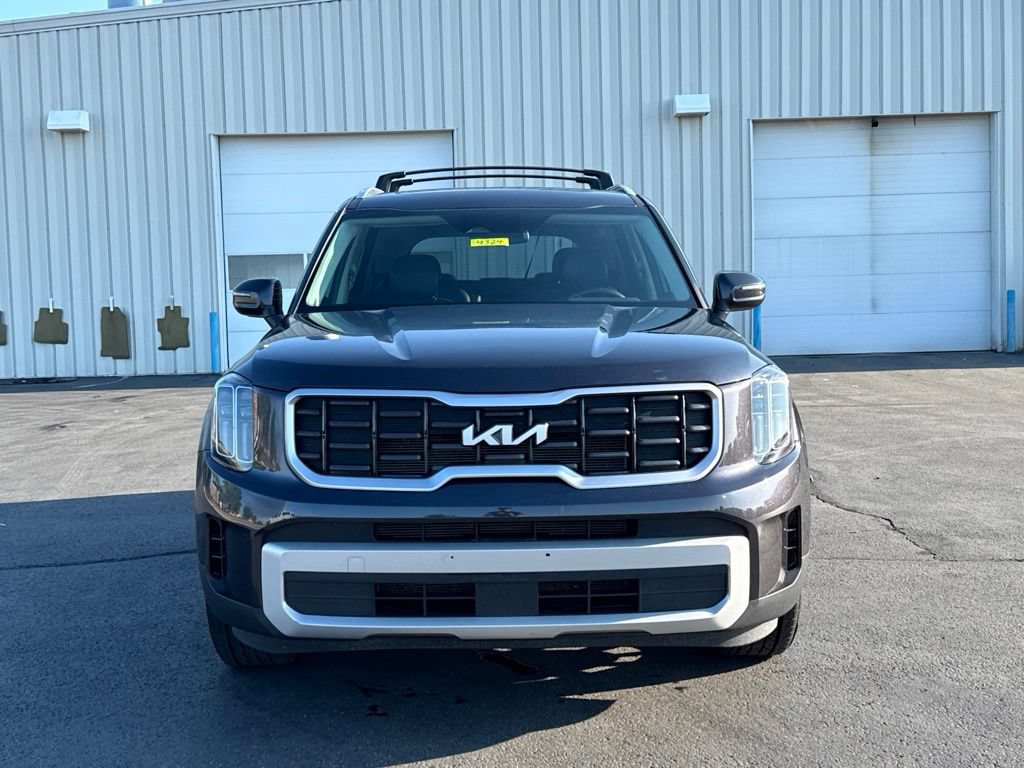 Used 2025 Kia Telluride S AWD/4WD image 2
