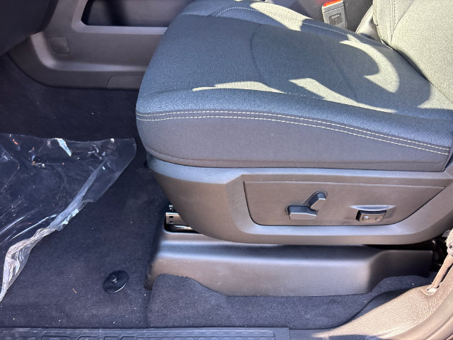 New 2027 RAM 2500 Big Horn AWD/4WD image 10