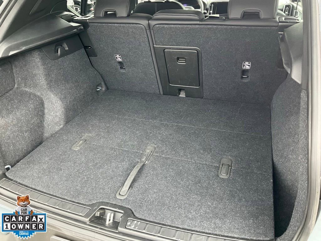 Used 2022 Volvo XC40 P8 Recharge Plus AWD/4WD image 8