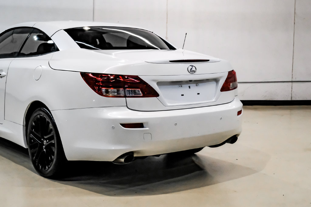 Used 2013 Lexus IS 250C w/ Luxury Pkg RWD image 20