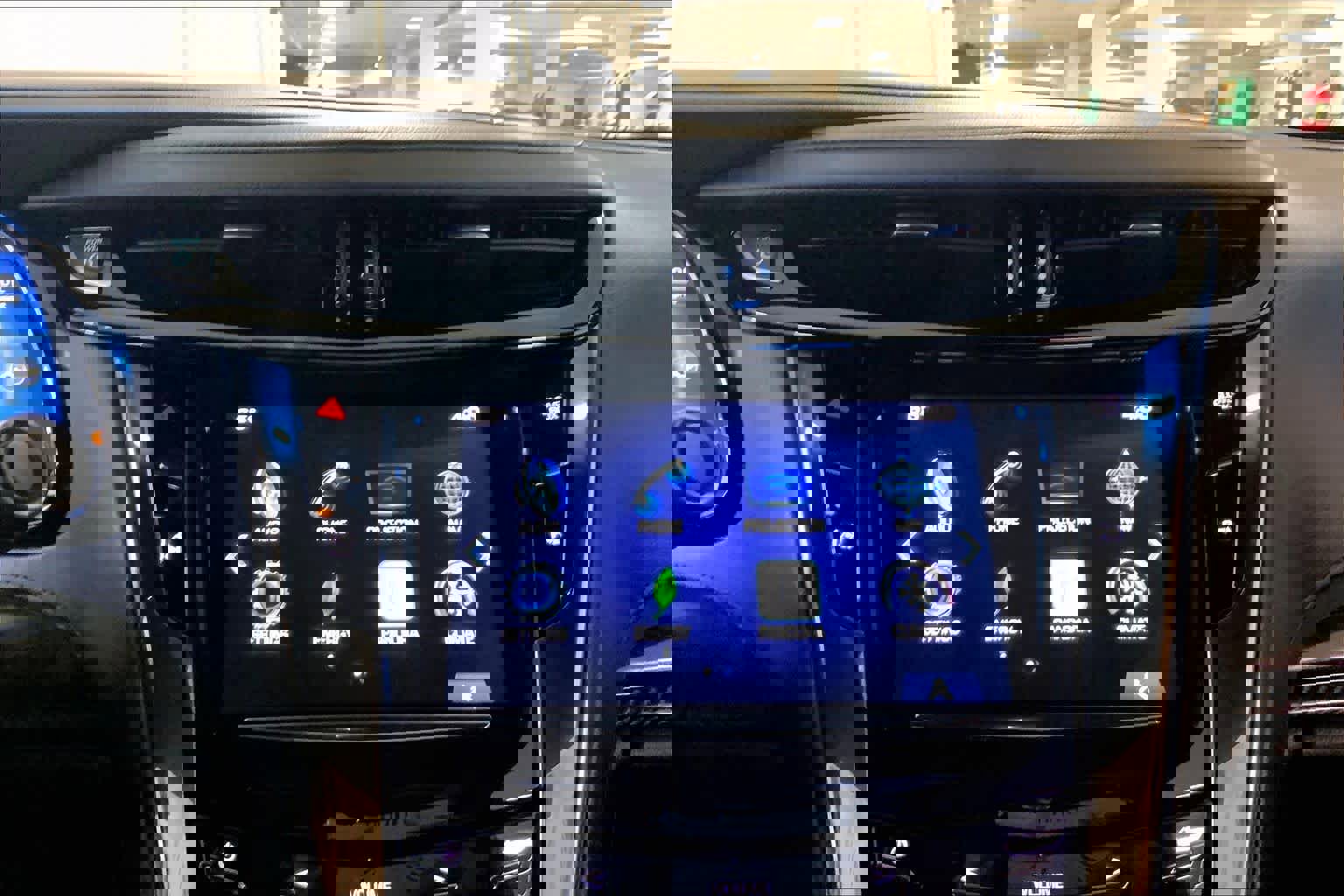 Used 2016 Cadillac ELR image 35