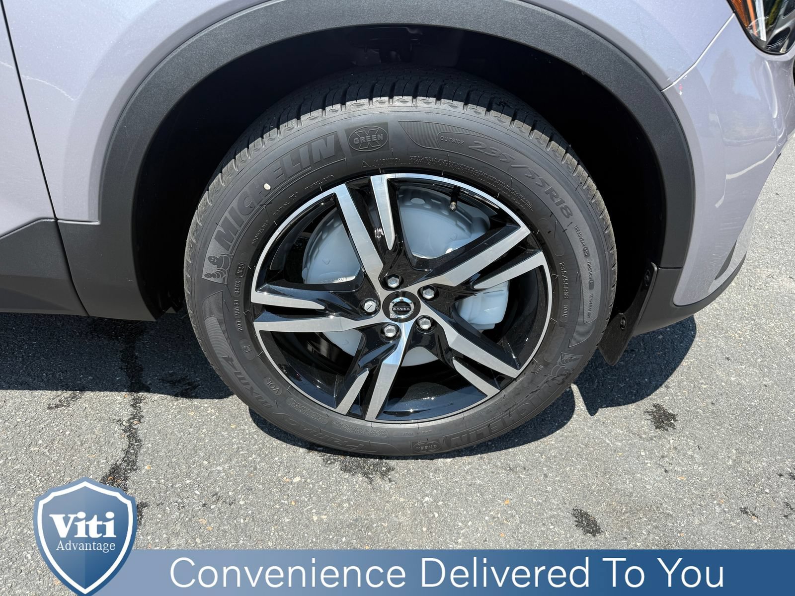 New 2026 Volvo XC40 B5 Core w/ Protection Package Premier AWD/4WD image 10