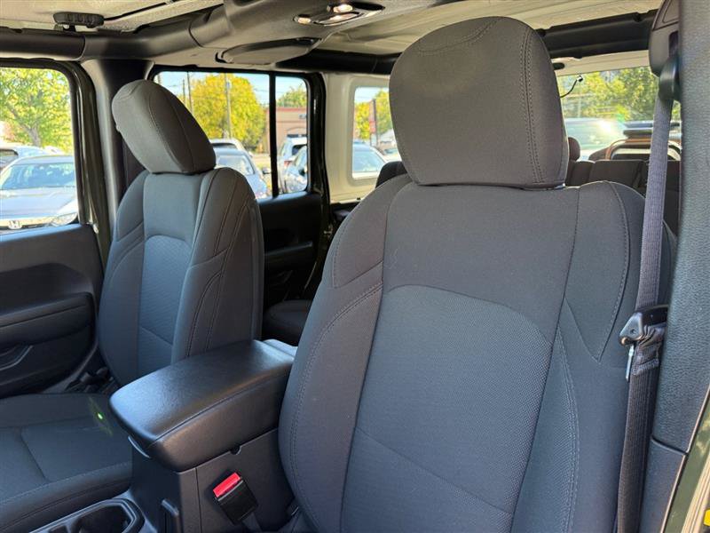 Used 2023 Jeep Wrangler Unlimited w/ Cold Weather Group AWD/4WD image 11