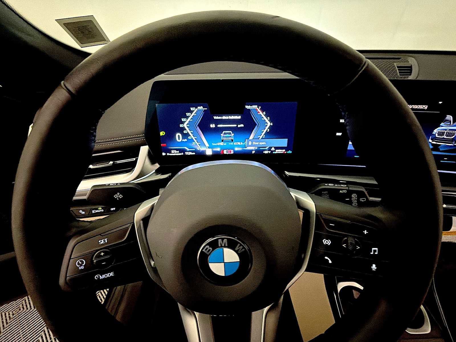 Used 2025 BMW X1 xDrive28i w/ Premium Package image 13