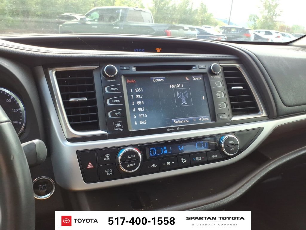 Used 2014 Toyota Highlander Limited AWD/4WD image 21