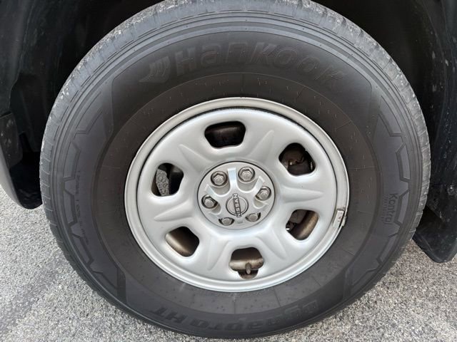 Used 2022 Nissan Frontier S w/ Technology Package image 7