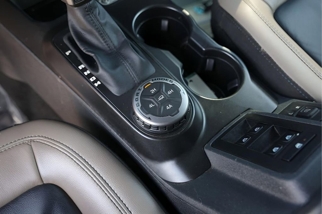 Used 2023 Ford Bronco Wildtrak image 22