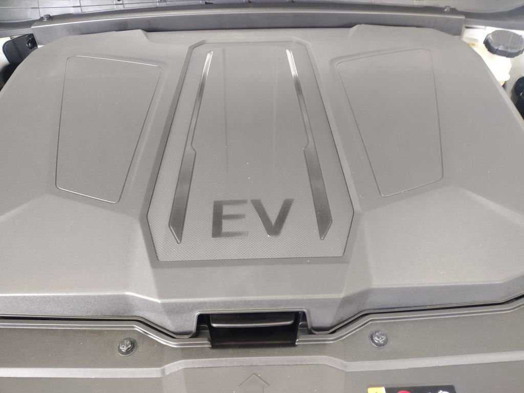 New 2025 Hyundai Ioniq 5 XRT image 8