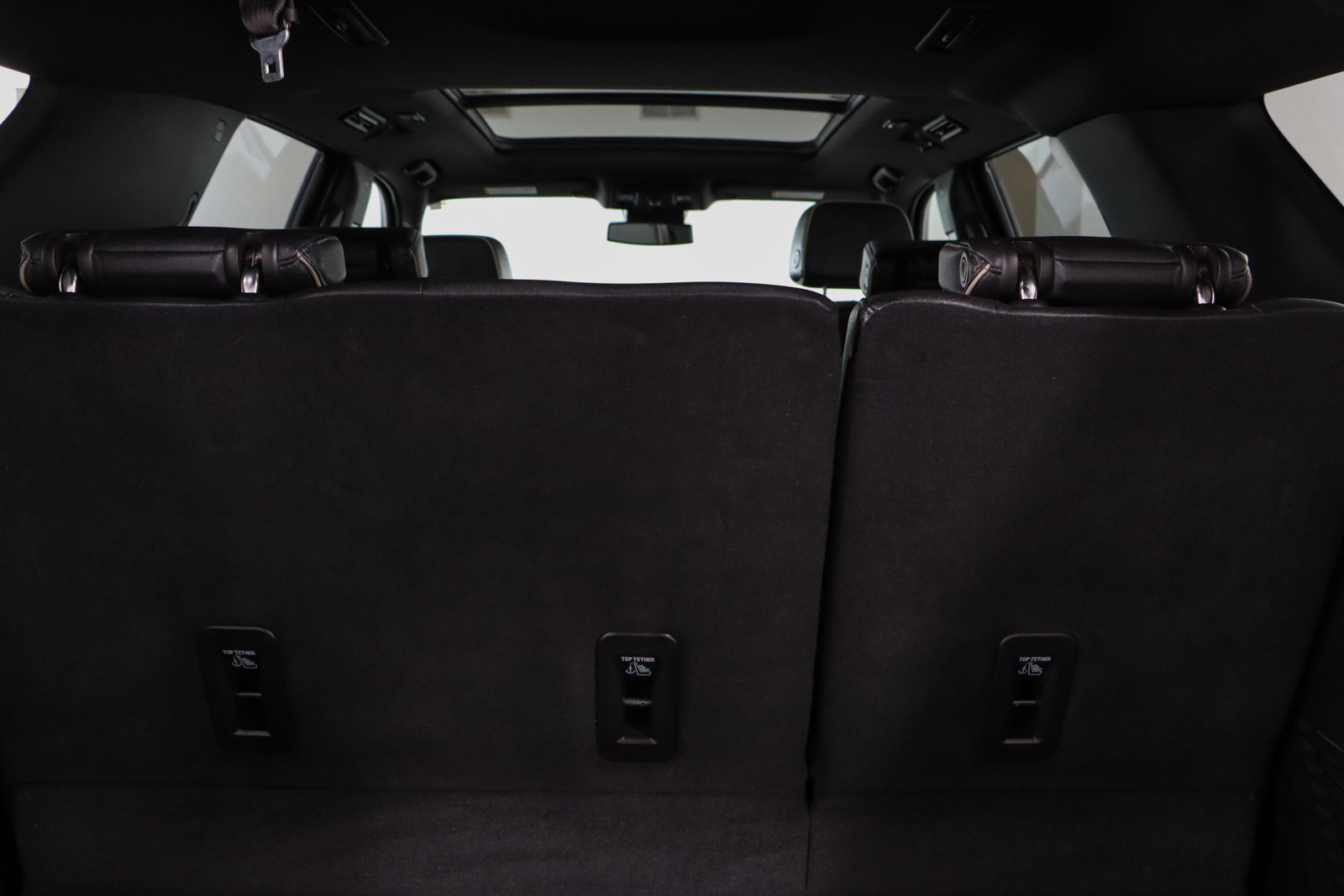 Used 2023 GMC Yukon SLT w/ SLT Luxury Package image 34