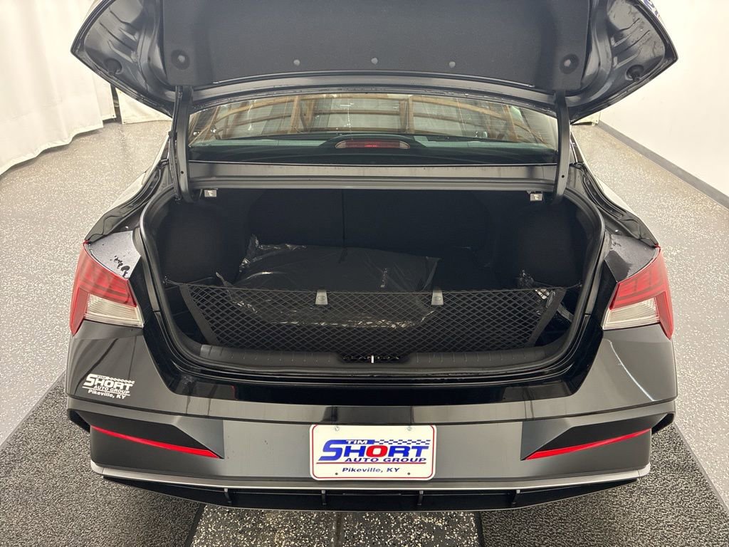 New 2026 Hyundai Elantra SEL Sport image 6