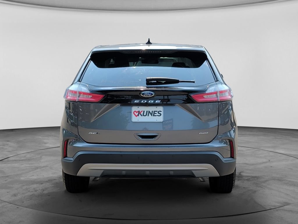 Used 2024 Ford Edge SEL AWD/4WD image 6