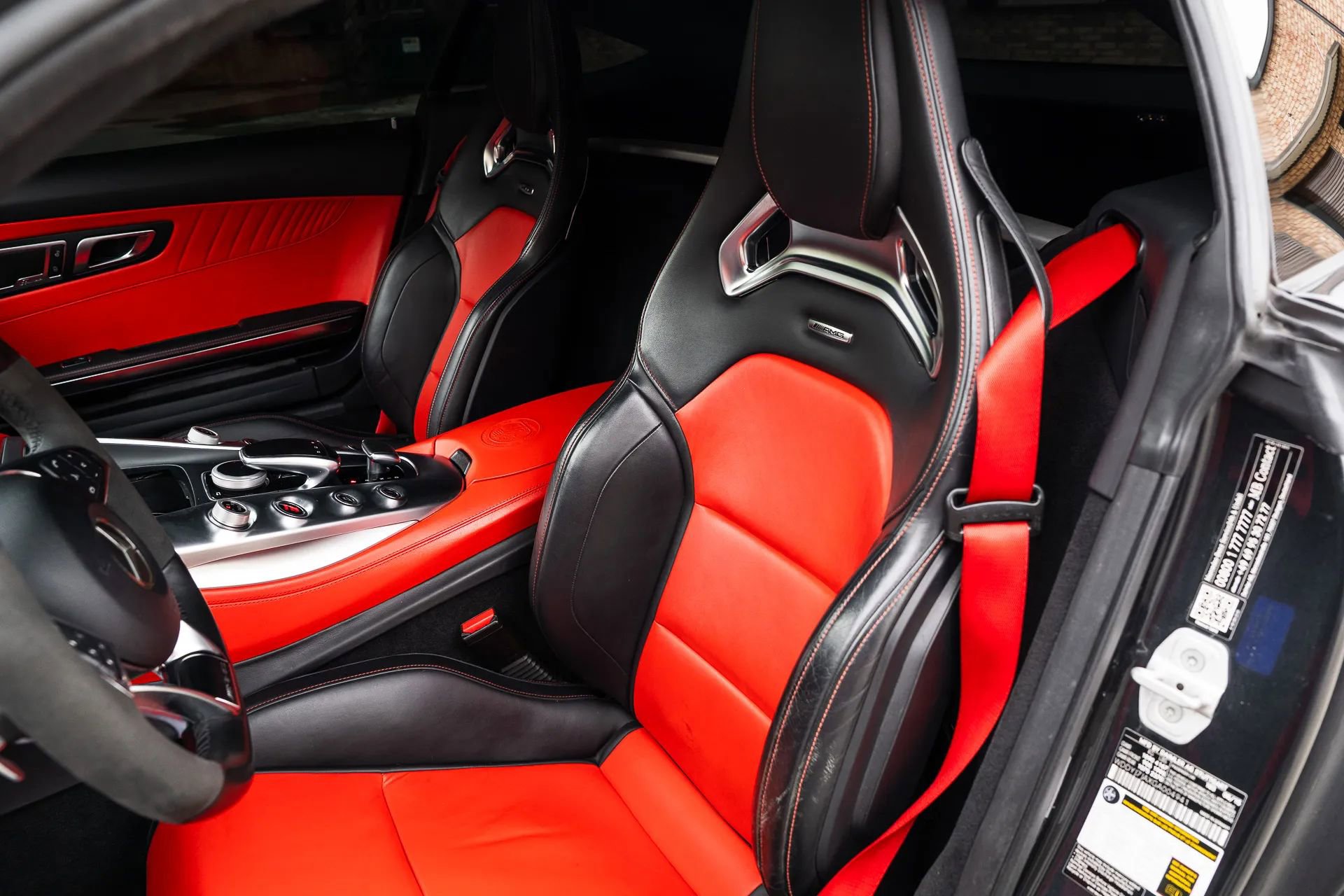 Used 2016 Mercedes-Benz AMG GT S w/ Exclusive Interior Package image 21