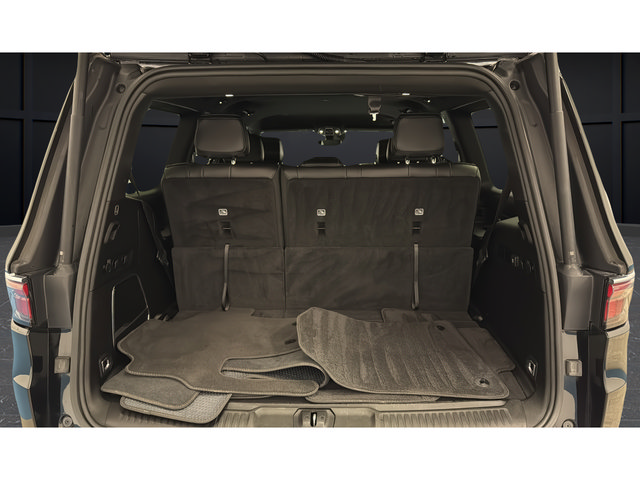 Used 2024 Jeep Wagoneer 4WD w/ Convenience Group I image 24