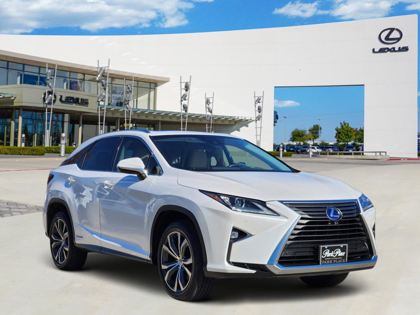 Used 2017 Lexus RX 450h AWD image 2