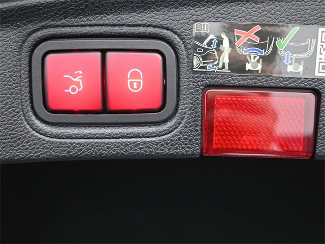 Certified 2023 Mercedes-Benz C 300 4MATIC Coupe image 16