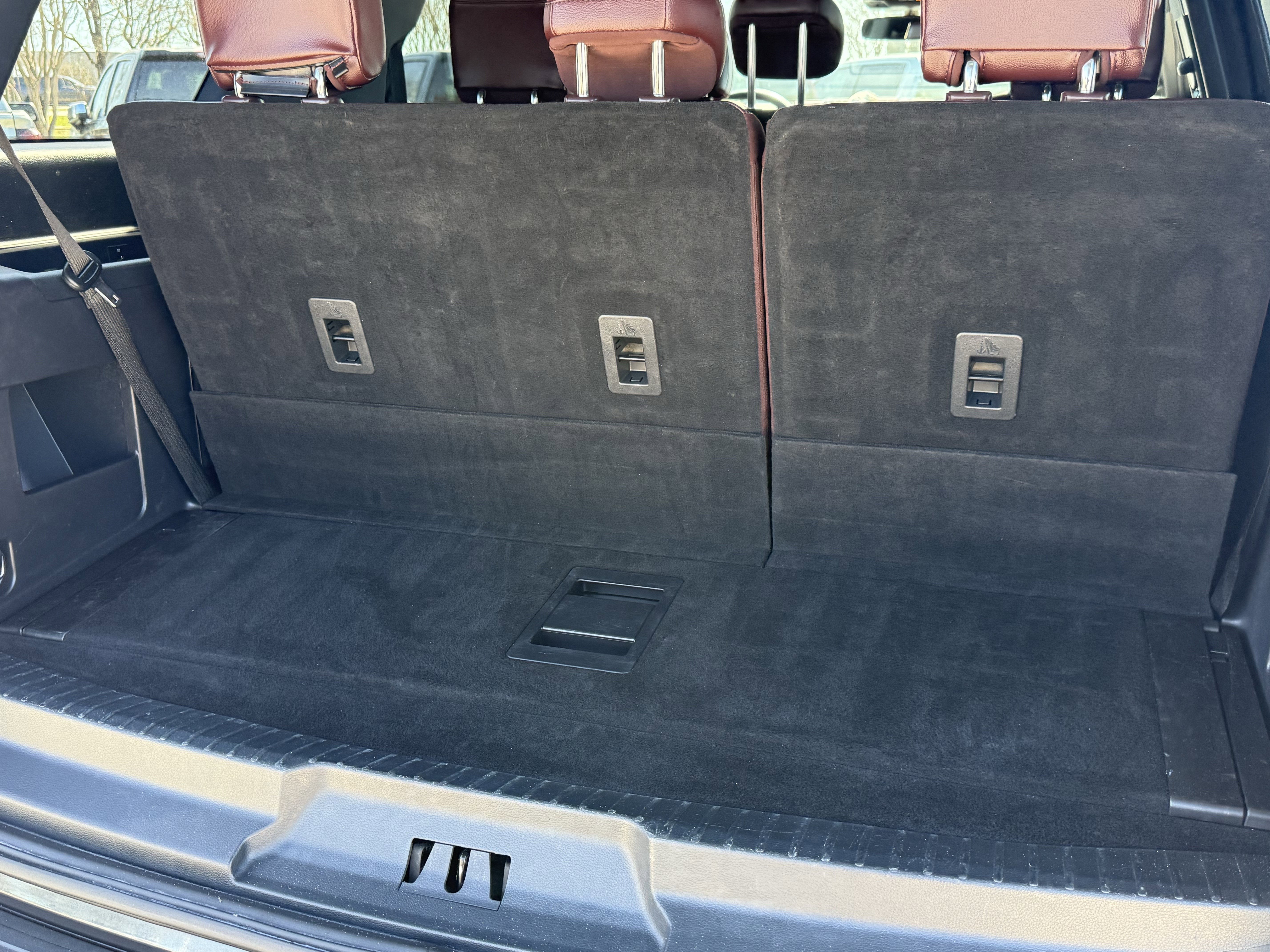 Used 2024 Ford Expedition Limited image 34