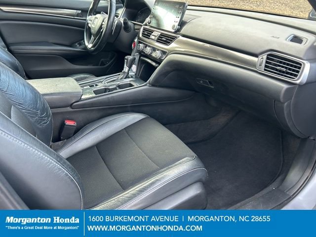 Used 2018 Honda Accord Sport image 32