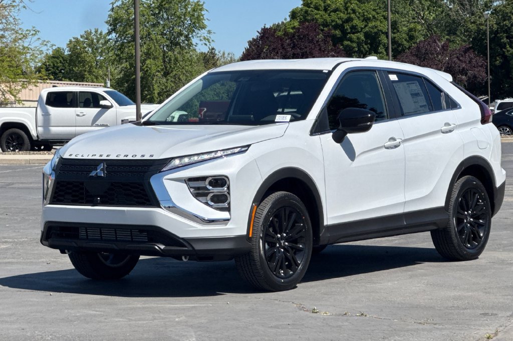 New 2026 Mitsubishi Eclipse Cross LE AWD/4WD image 11