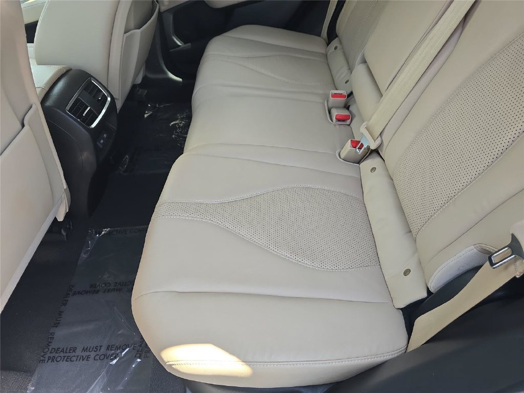 Used 2019 Acura RDX w/ Technology Package AWD/4WD image 11