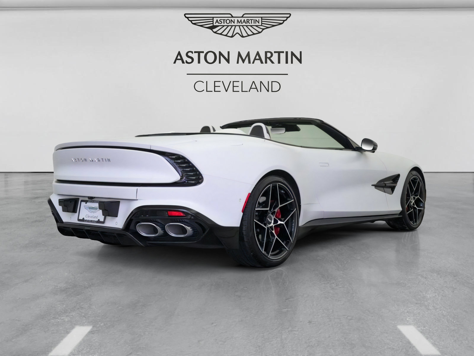 New 2026 Aston Martin Vanquish Convertible RWD image 3