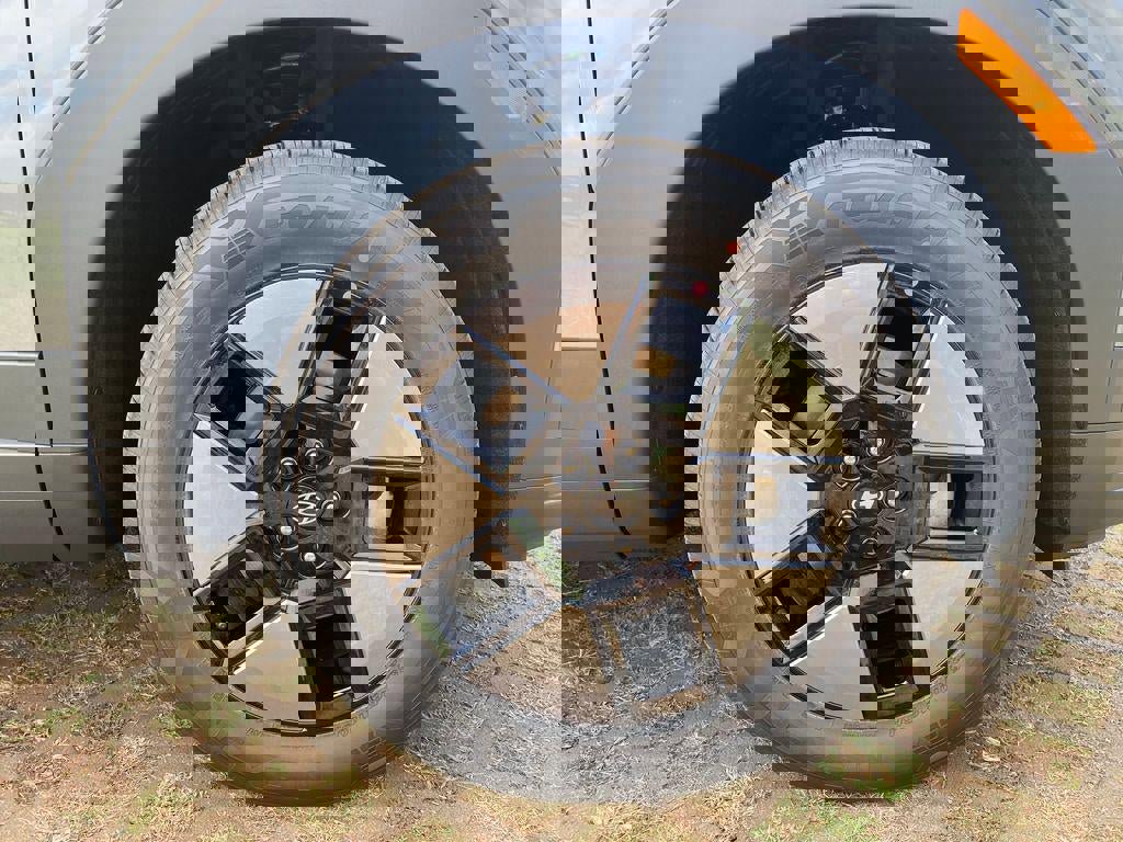 New 2026 Hyundai Santa Fe SE image 9