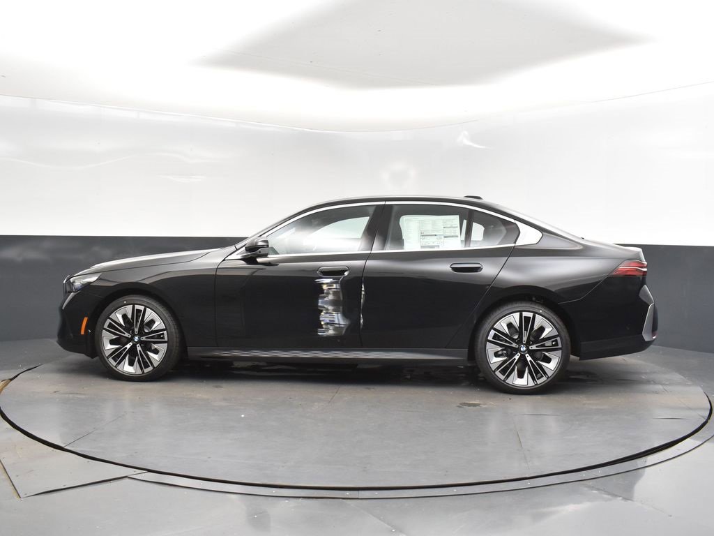 New 2026 BMW 530i w/ Premium Package image 4